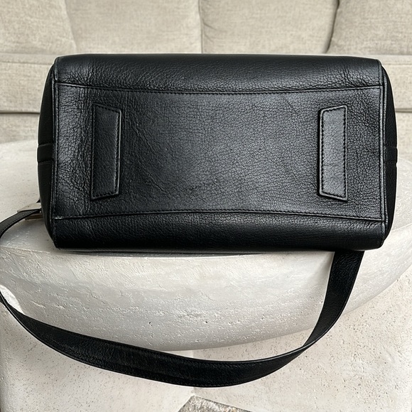 Givenchy Antigona Small Black - Picture 4 of 10